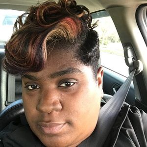 Meet your Posher, Tiffany